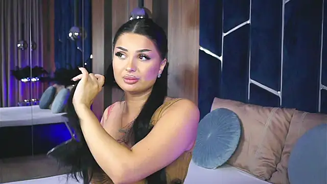 KylieKroftt online show from 11/11/25, 09:42