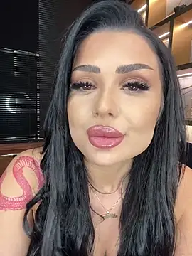 KylieKroftt online show from 02/18/26, 09:00