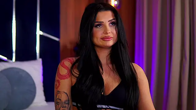 KylieKroftt online show from 02/07/26, 09:01