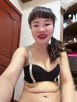 Snapshot of Xinlan-Asia chatting on 02/03/26, 01:27 Xinlan-Asia online show from 02/03/26, 01:27