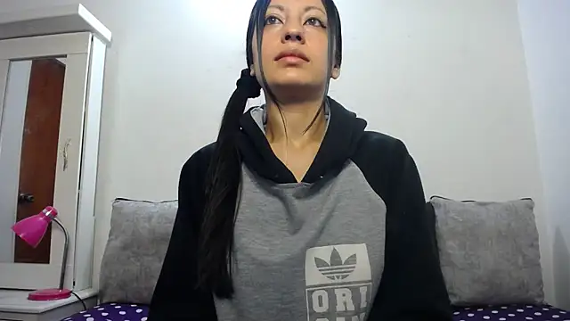 Taylormegan online show from 11/03/25, 02:31