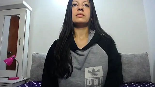 Taylormegan online show from 11/04/25, 02:43