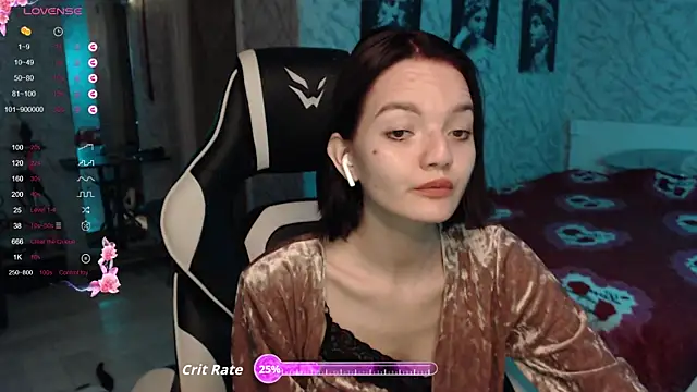 Snapshot of Kitti_study chatting on 10/19/25, 04:59 Kitti study online show from 10/19/25, 04:59