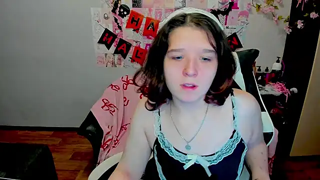 Acid Kate online show from 10/22/25, 12:21