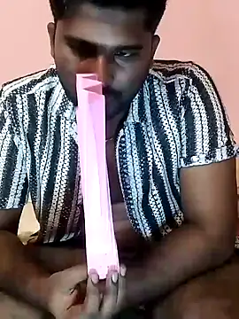 Snapshot of milkyseduce chatting on 09/23/25, 08:05 milkyseduce online show from 09/23/25, 08:05