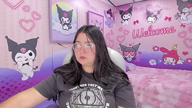 Snapshot of Dulce_meow chatting on 06/27/26, 12:00 Dulce meow online show from 06/27/26, 12:00