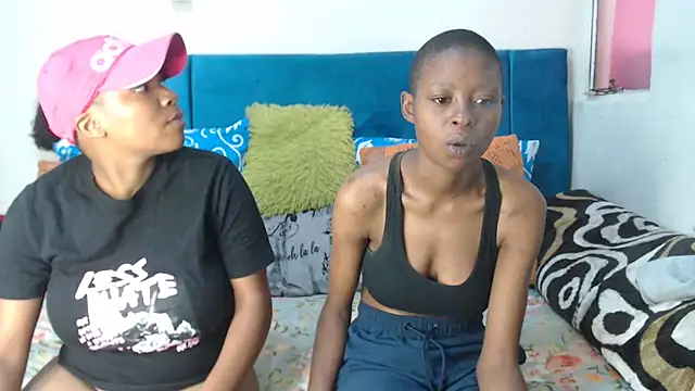 SweetSlenderChoc online show from 03/16/26, 08:00