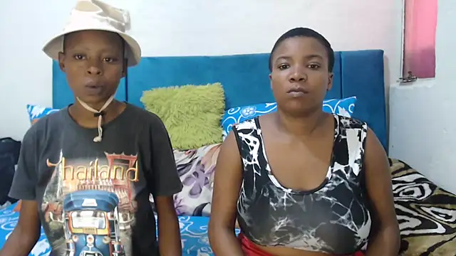 SweetSlenderChoc online show from 03/01/26, 09:59