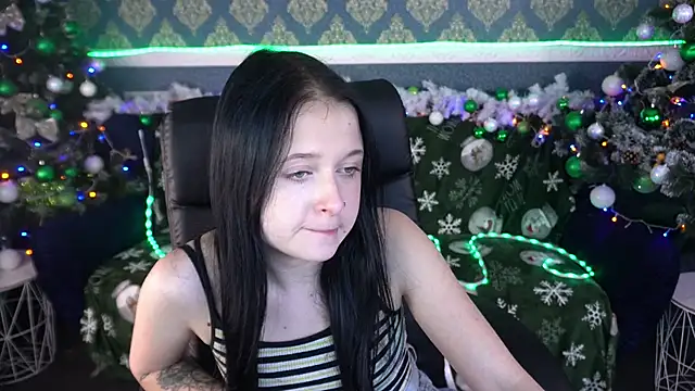 ScarletttMoon online show from 12/21/25, 02:08