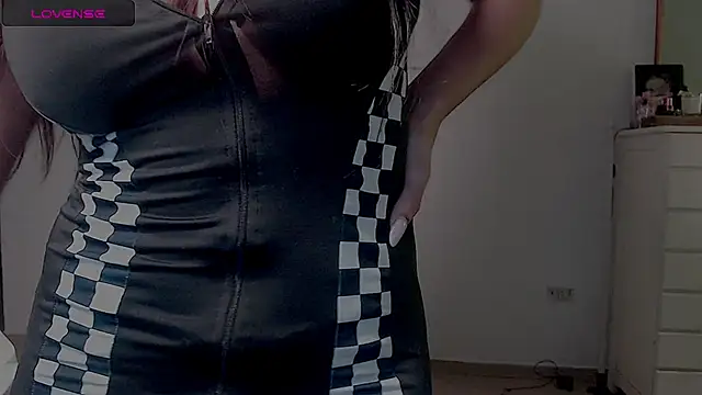 Snapshot of Katalina_sexyyy chatting on 02/08/26, 01:42 Katalina sexyyy online show from 02/08/26, 01:42