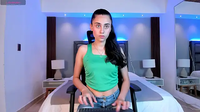 sofiapalacioss online show from 02/02/26, 08:08