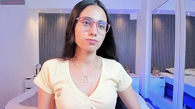 sofiapalacioss online show from 02/28/26, 07:46