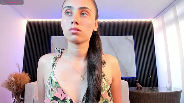 sofiapalacioss online show from 11/21/25, 07:13