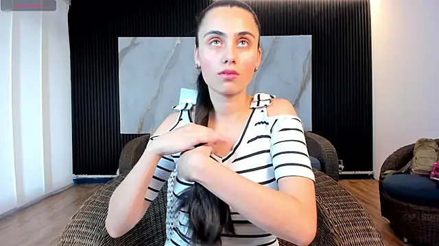 sofiapalacioss online show from 09/19/25, 07:51