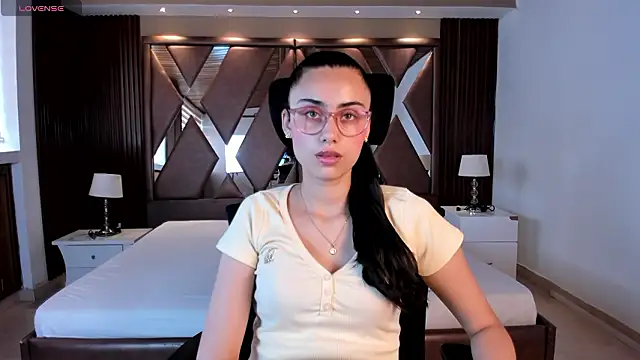 sofiapalacioss online show from 03/09/26, 07:06