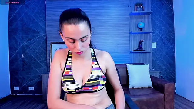 sofiapalacioss online show from 09/18/25, 07:39