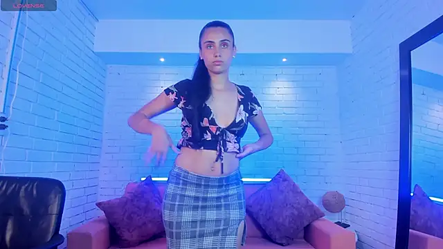 sofiapalacioss online show from 11/20/25, 07:47