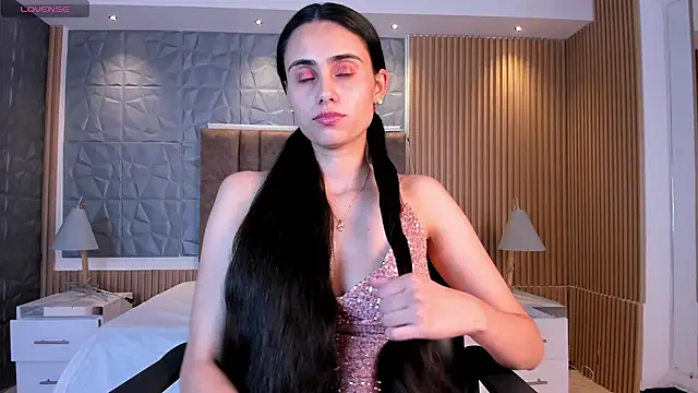 sofiapalacioss online show from 11/08/25, 09:51