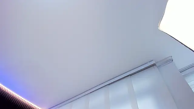 sofiapalacioss online show from 11/28/25, 07:14