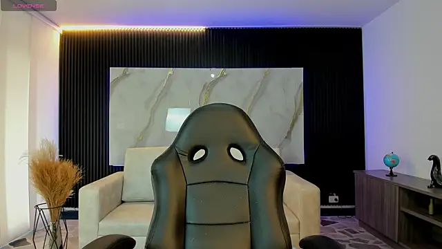 sofiapalacioss online show from 04/08/26, 05:47