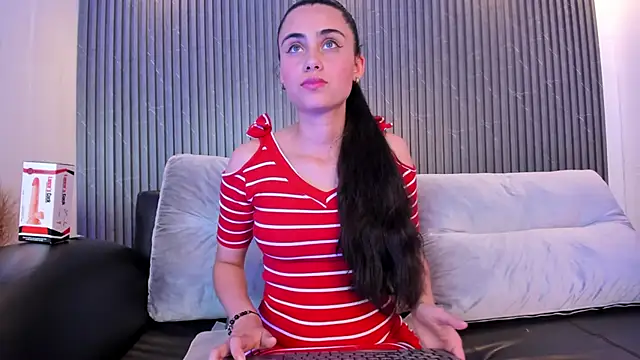 sofiapalacioss online show from 09/15/25, 06:41