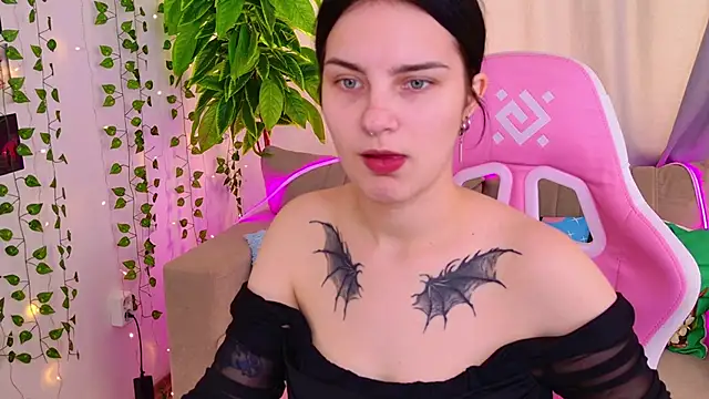 Angel Braun online show from 11/08/25, 10:19