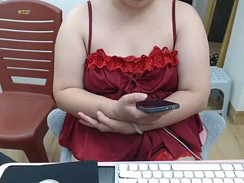 Hana Mina online show from 09/19/25, 02:21