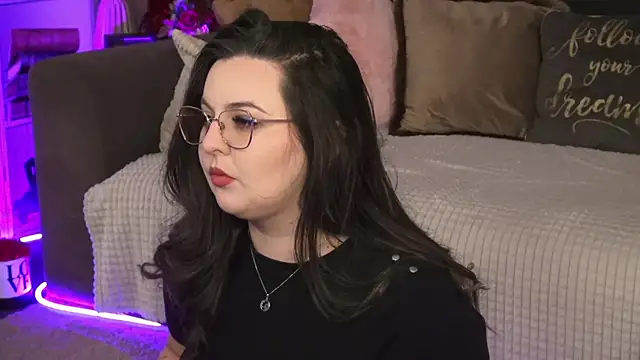 Mia Swano online show from 04/15/26, 02:06