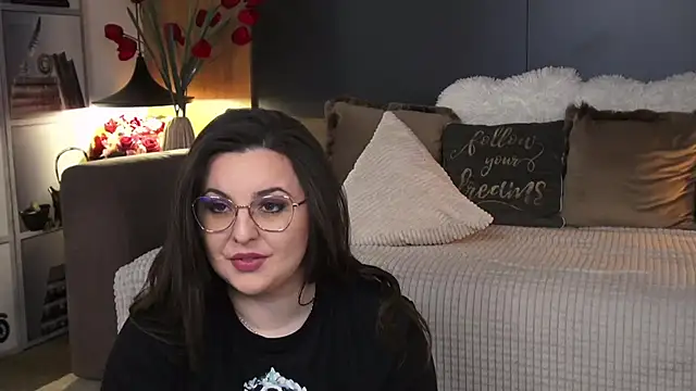 Snapshot of Mia_Swano chatting on 02/06/26, 12:17 Mia Swano online show from 02/06/26, 12:17