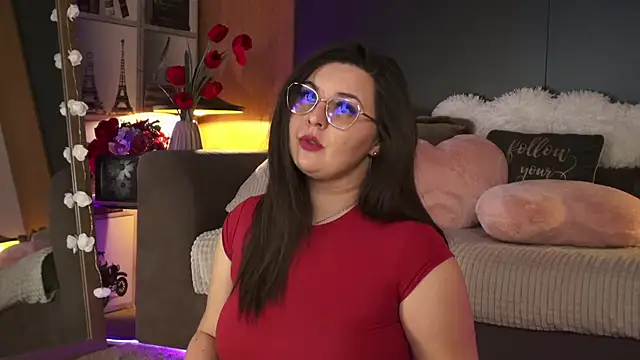 Snapshot of Mia_Swano chatting on 02/18/26, 03:26 Mia Swano online show from 02/18/26, 03:26