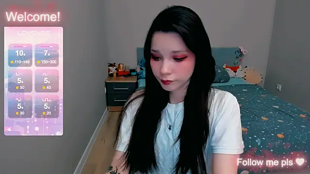 Kitten Alissa online show from 10/27/25, 07:04