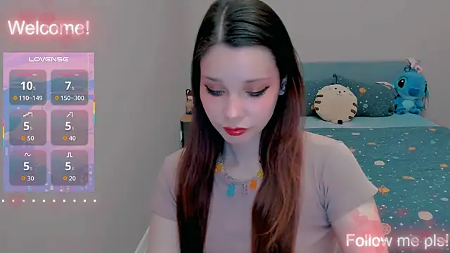 Kitten Alissa online show from 04/23/26, 05:14