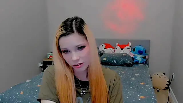 Kitten Alissa online show from 10/03/25, 07:48