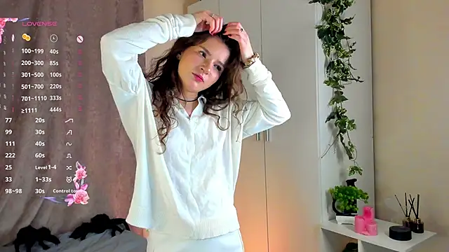 WilleneDelio online show from 10/31/25, 10:23