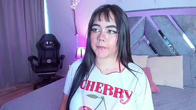 jasmincollin  online show from 03/08/26, 08:01