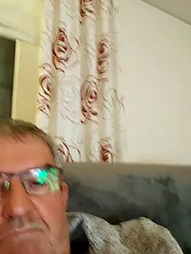 Oldmenhot66 online show from 11/05/25, 06:33