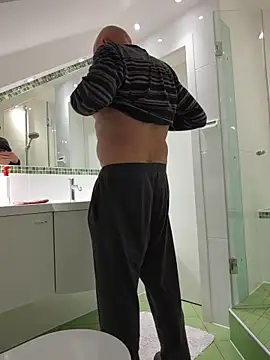 Oldmenhot66 online show from 01/15/26, 05:33