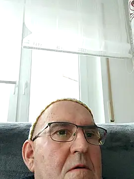 Oldmenhot66 online show from 02/07/26, 04:04