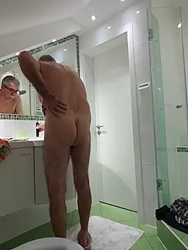 Oldmenhot66 online show from 11/23/25, 05:28