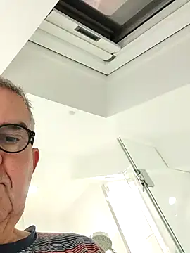 Oldmenhot66 online show from 10/08/25, 04:58