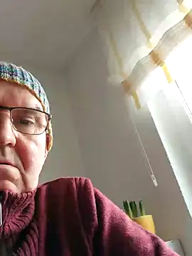 Oldmenhot66 online show from 02/15/26, 01:32