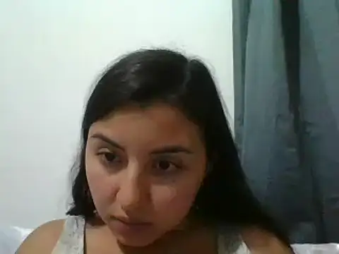 Snapshot of _Romilly_ chatting on 10/19/25, 03:31 Romilly online show from 10/19/25, 03:31