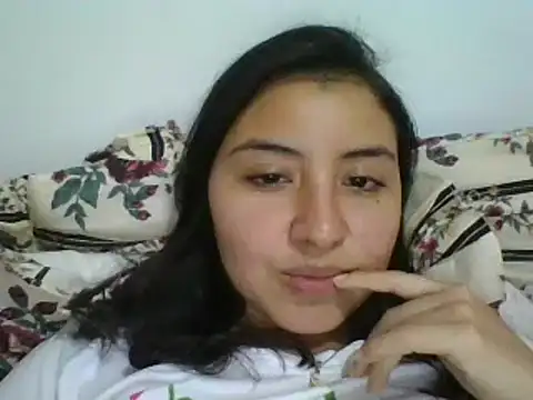 Snapshot of _Romilly_ chatting on 10/12/25, 03:08 Romilly online show from 10/12/25, 03:08