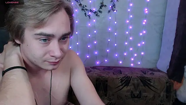 Lust4Money online show from 10/28/25, 07:57