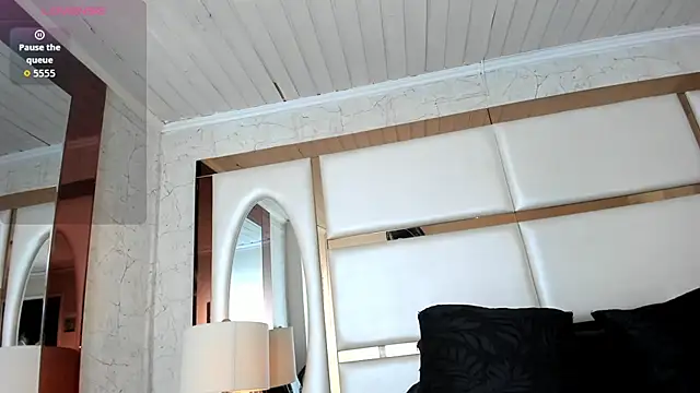 Snapshot of Ely09_ chatting on 02/25/26, 02:06 Ely09 online show from 02/25/26, 02:06