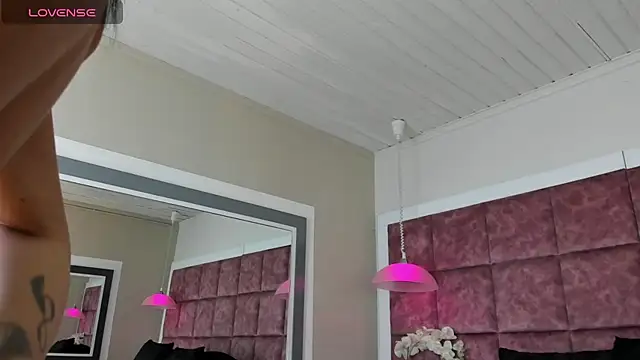 Snapshot of Ely09_ chatting on 01/09/26, 09:11 Ely09 online show from 01/09/26, 09:11