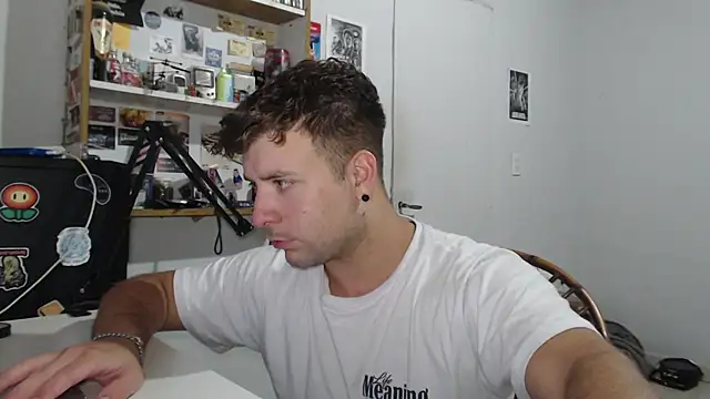 ferrari1996 online show from 01/08/26, 05:57