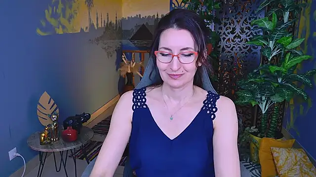 UnaTerra online show from 11/30/25, 05:19