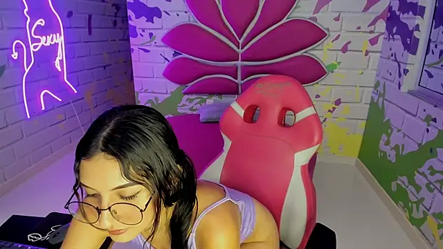 ValerySkinnyy online show from 12/04/25, 03:49