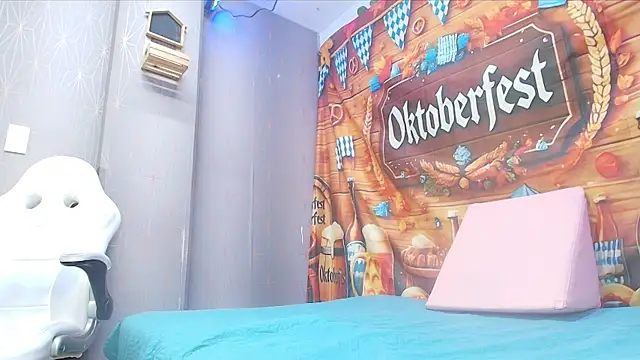 sofi hils online show from 09/30/25, 12:00